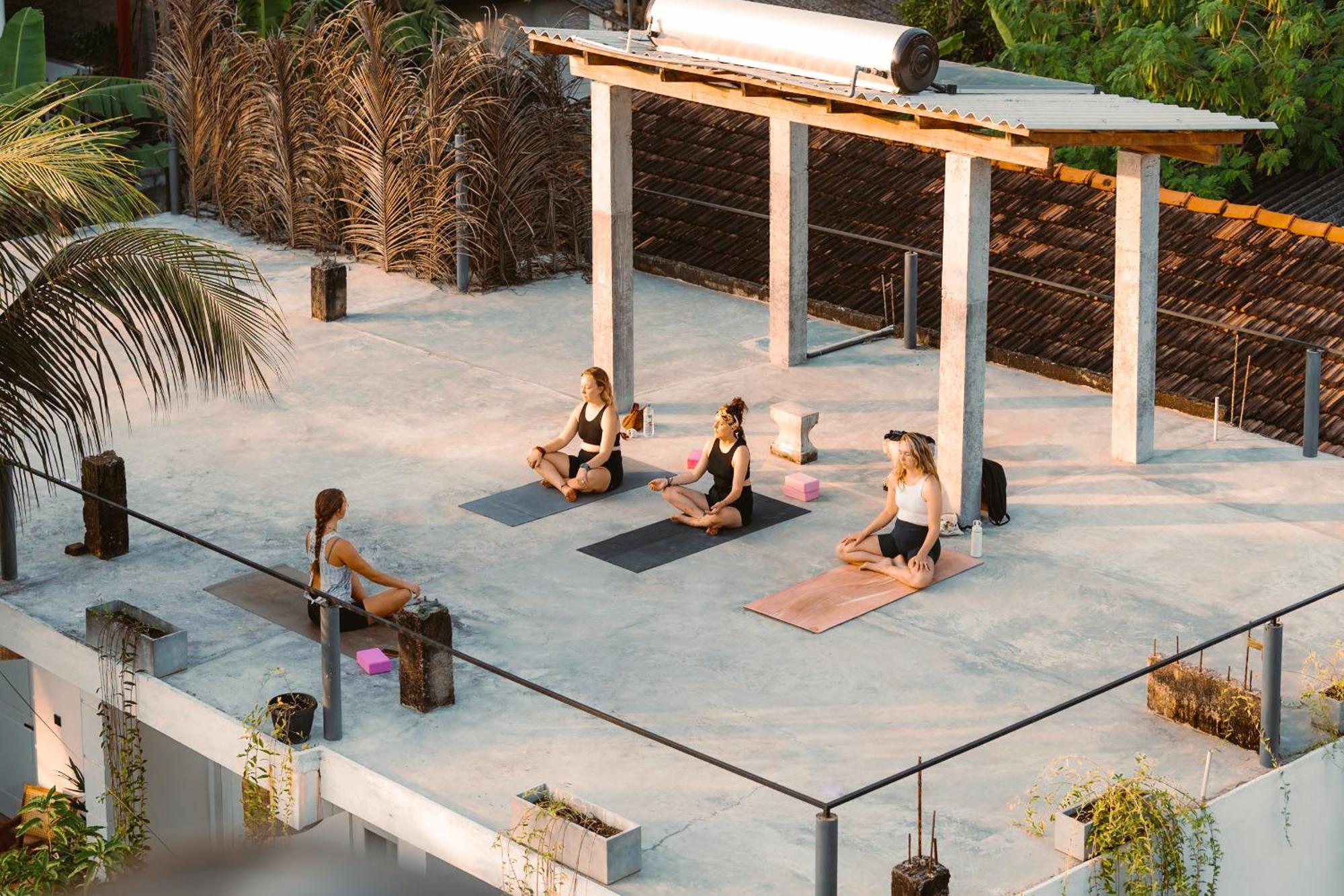 Bed and Breakfast Lucky'S Surf Camp Weligama Zewnętrze zdjęcie