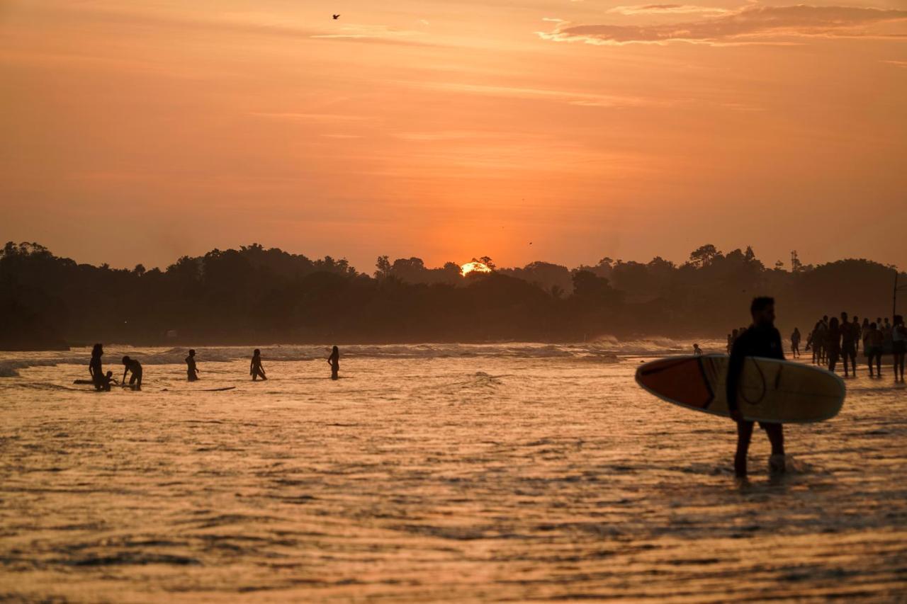 Bed and Breakfast Lucky'S Surf Camp Weligama Zewnętrze zdjęcie