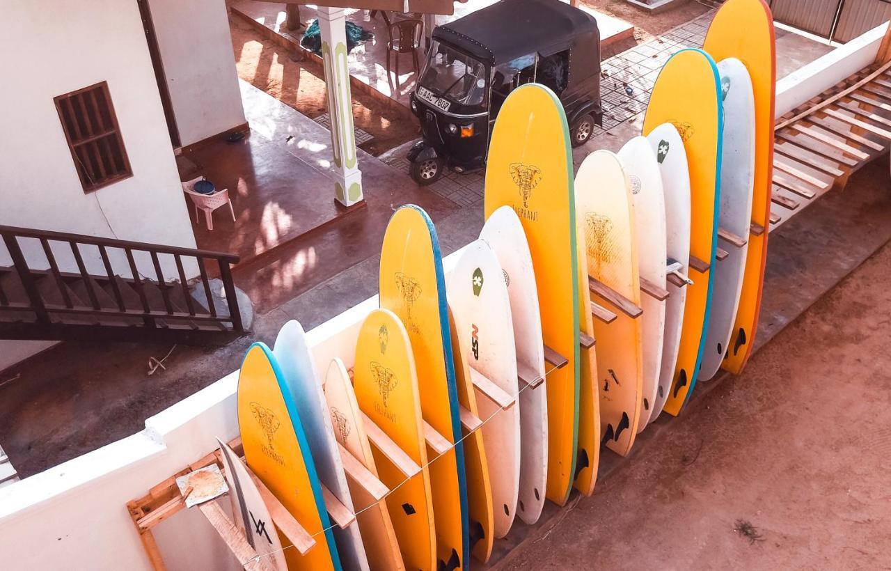 Bed and Breakfast Lucky'S Surf Camp Weligama Zewnętrze zdjęcie